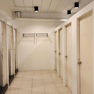 Dormitory Room Mixed